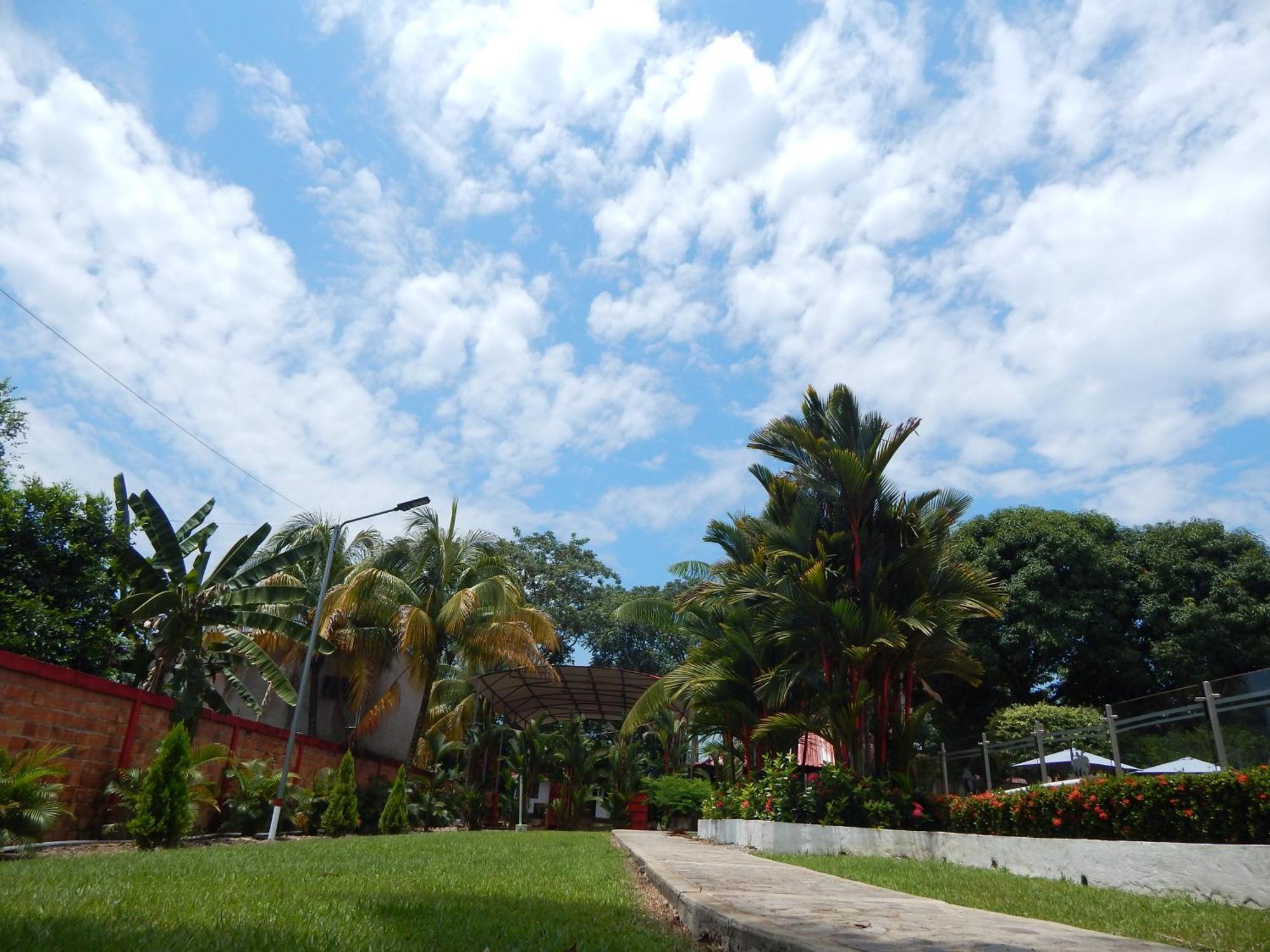 Hotel Campestre Las Palmas Sas Villavicencio Eksteriør billede